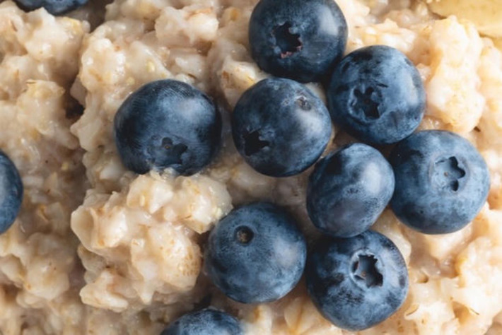 How Eating Oatmeal For Breakfast Every Day Affects Your Blood Pressure | The Health Report | Scoop.it