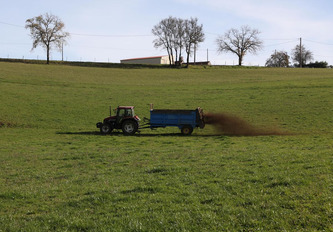Prix des engrais&nbsp;: l&rsquo;Union europ&eacute;enne promet un &laquo;&nbsp;soutien exceptionnel&nbsp;&raquo; aux agriculteurs les plus touch&eacute;s | Politiques publiques et soci&eacute;t&eacute; | Scoop.it