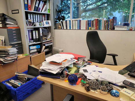 New workplace trend of 'clock botching' leads to productivity concerns | 212 Careers | Scoop.it