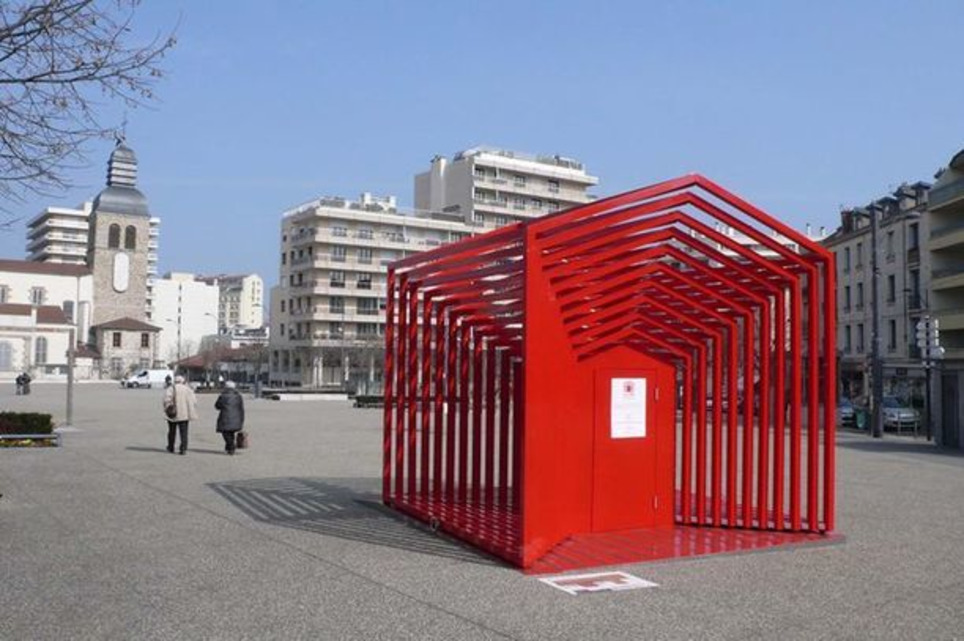 À Saint-Étienne, le mobilier urbain expérimental investit l'espace public | Veille territoriale AURH | Scoop.it