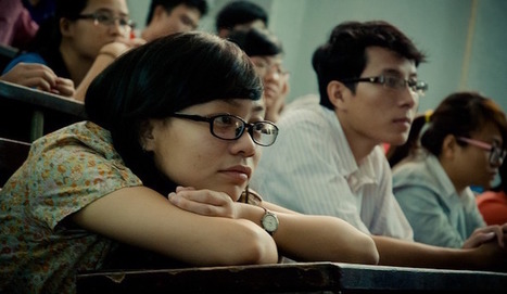 Keep Your Moodle Course Vibrant and Engaging with these 12 Tips from Neela Bell | moodle3 | Scoop.it