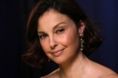 Ashley Judd Slaps Media in the Face for Speculation Over Her ‘Puffy’ Appearance | Herstory | Scoop.it