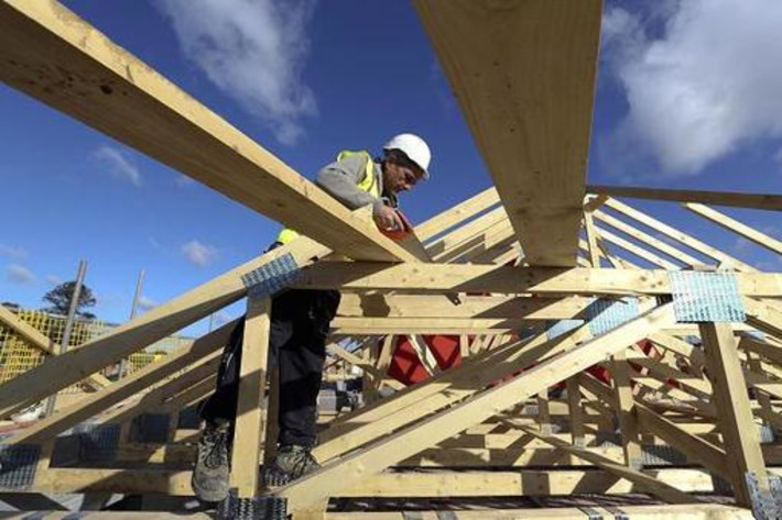 UK finance minister pledge sends homebuilders soaring - CNBC.com | Real Estate Report | Scoop.it