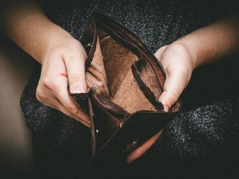 Incomes of middle and low earners set to flatline for another three years, study finds | In the news: data in the UK Data Service collection across the web | Scoop.it