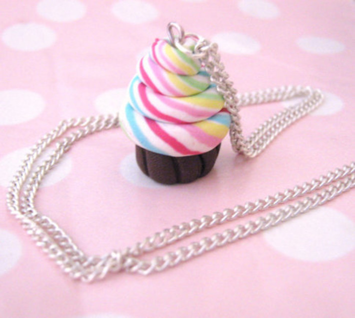 Pastel Swirl Cupcake Necklace  18  Kitsch Kawaii DiY by Dreamy | Kitsch | Scoop.it