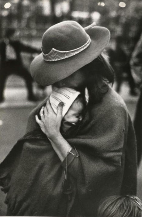 Fascinating Black and White Pictures of New York Street Life in the Late 1960s ~ Vintage Everyday | Photography | Scoop.it