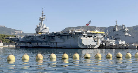 Une visite en bateau dans la base navale de Toulon | DEFENSE NEWS | Scoop.it