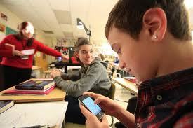 Why smartphones alone won’t close the digital divide | Educational Technology News | Scoop.it