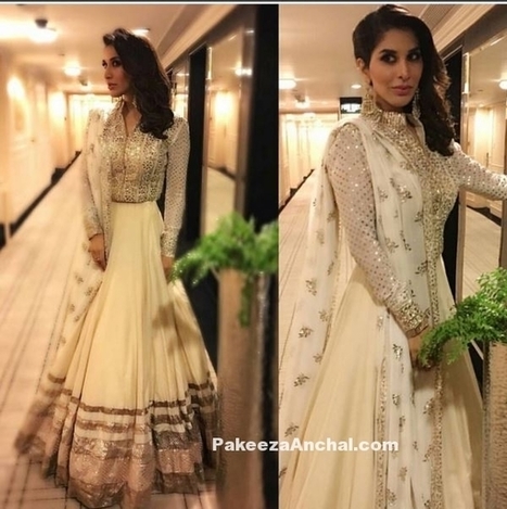 Sophie Choudry in White Anarkali style Lehenga Choli by Manish Malhotra | Indian Fashion Updates | Scoop.it