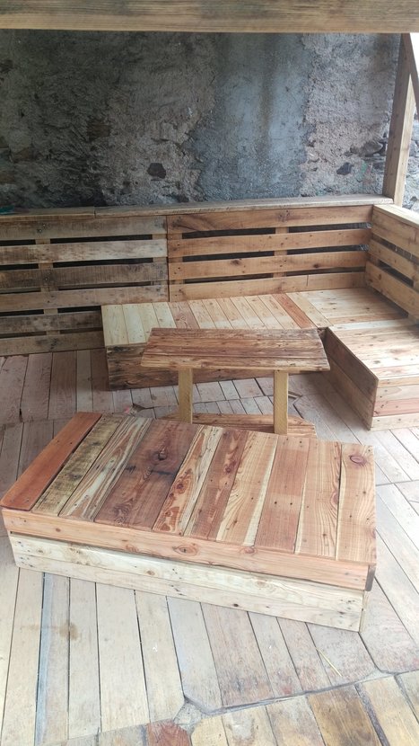 Absolutely Amazing Complete Pallet Terrace Set | 1001 Pallets ideas ! | Scoop.it