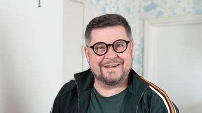 Janne Kataja julkaisi vihjailevan yhteiskuvan Krista-rakkaansa kanssa &ndash; some r&auml;j&auml;hti | 1Uutiset - Lukemisen t&auml;hden | Scoop.it