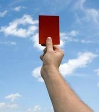 Football: Un arbitre sort 36 cartons rouges en un seul match !!!! | Mais n'importe quoi ! | Scoop.it