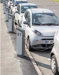 Autolib' installe 250&nbsp;bornes de&nbsp;recharge | rev3 - la 3&egrave;me r&eacute;volution industrielle en Hauts-de-France | Scoop.it