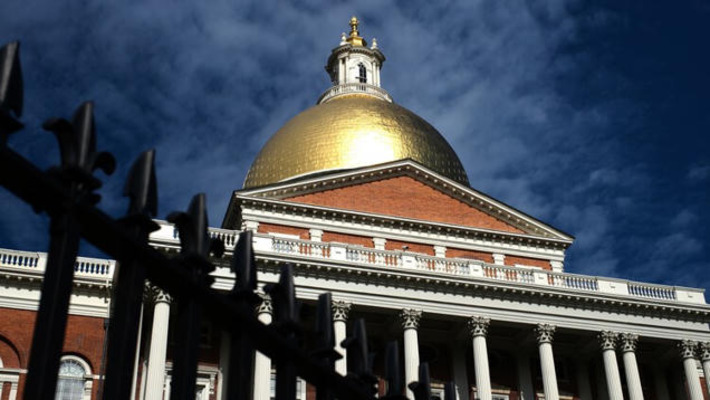 Rich Americans flee Massachusetts after millionaire tax, pulling $4.2B of income out of state. Slash your own taxes now | Family Office & Billionaire Report - Empowering Family Dynasties | Scoop.it