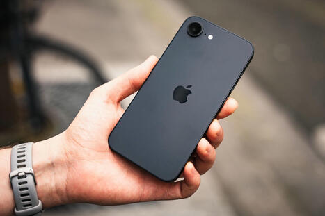 Premiers tests de l'iPhone 16e : un iPhone 14 avec des petits trucs en plus et un seul capteur photo | Smart territoires | Scoop.it