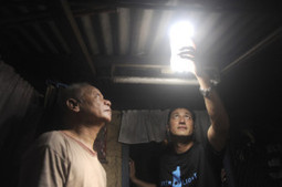 La bouteille solaire souhaite éclairer 1 million de foyers d’ici 2015 | Economie Responsable et Consommation Collaborative | Scoop.it