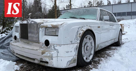 Loviisalaisen autoteippaajan pihalla seisoo erikoinen Rolls-Royce: "K&auml;nniss&auml; tilattu" auto muutettu elokuvak&auml;ytt&ouml;&ouml;n | 1Uutiset - Lukemisen t&auml;hden | Scoop.it