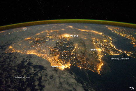 Iberian Peninsula at Night : Image of the Day | Pedalogica: educaci&oacute;n y TIC | Scoop.it