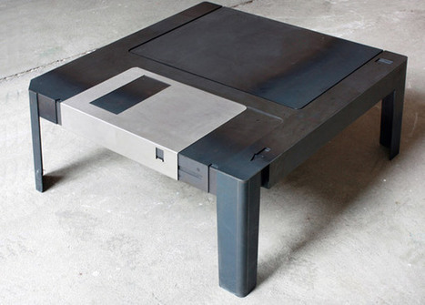 Giant 3.5″ Floppy Disk Table Could Store a Bunch of Flash Drives | All Geeks | Scoop.it