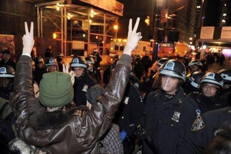 La police &eacute;vacue le square des anti-Wall Street &agrave; New York | Et si demain...les indign&eacute;es... | Scoop.it