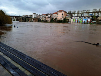 Crues et inondations&nbsp;: &laquo;&nbsp;Record absolu d&rsquo;humidit&eacute; des sols battu&nbsp;&raquo;, pas de &laquo;&nbsp;retour &agrave; la normale dans les prochains jours&nbsp;&raquo; selon Vigicrues | Environnement - D&eacute;veloppement durable - Climat | Scoop.it