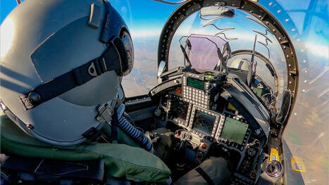 We Fly Aboard The M-346 That Could Become The Navy's Next Jet Trainer | DEFENSE NEWS | Scoop.it