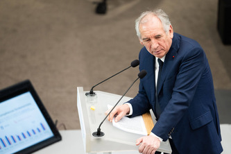 Budget 2026 : après la dramatisation de François Bayrou, le chemin difficile vers un consensus politique | Finances - Fiscalité - LOF 2025 | Scoop.it