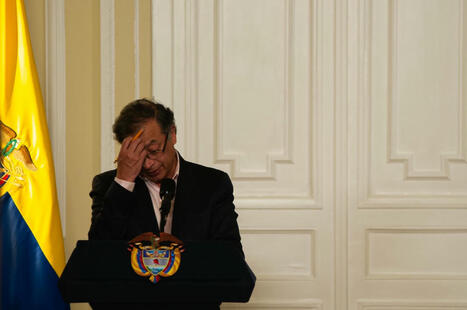 Los planes de recaudo no le cuadran a Petro y ponen en riesgo la regla fiscal | EL PAÍS América Colombia | Finanzas y Banca. Economía y Empresa | Scoop.it