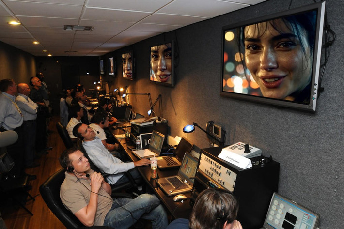 Elon Boasts That His AI Can Generate a Beautiful Woman Saying "I Will Always Love You" | Technology Report - Changing Our World | Scoop.it