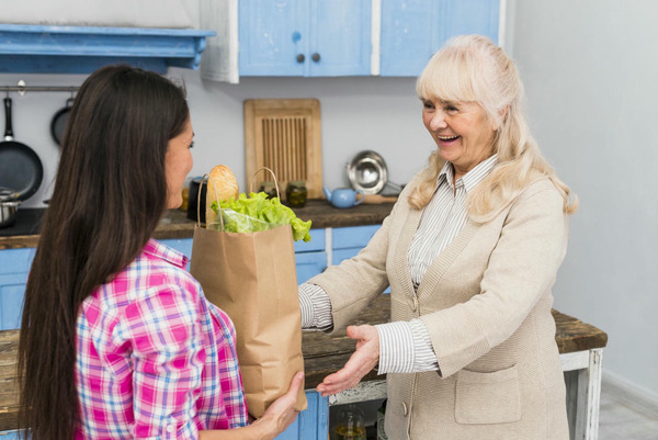 6 Supermarchés de Livraison de Courses à Domicile pour Senior | Aidants | Scoop.it