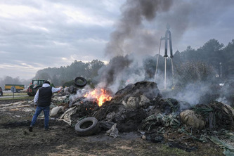 CARTE. Col&egrave;re des agriculteurs et dermatose&nbsp;: o&ugrave; sont les blocages dans le Sud-Ouest&nbsp;? Le point ce lundi 15&nbsp;d&eacute;cembre | Nouvelle-Aquitaine | Scoop.it
