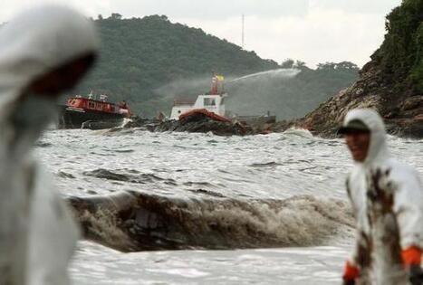 Public warned of air pollution caused by Rayong oil spill - The Nation | Pollution accidentelle des eaux (+ d&eacute;chets plastiques) | Scoop.it