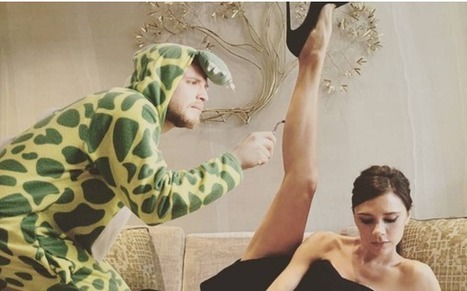 Mies photoshoppaa itsens&auml; julkkisten Instagram-kuviin&hellip; pukeutuneena dinoksi | 1Uutiset - Lukemisen t&auml;hden | Scoop.it