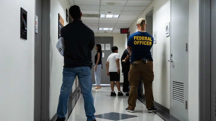 Trump administration offering migrant children $3,000 to self-deport | GeoPolitics Report | Scoop.it