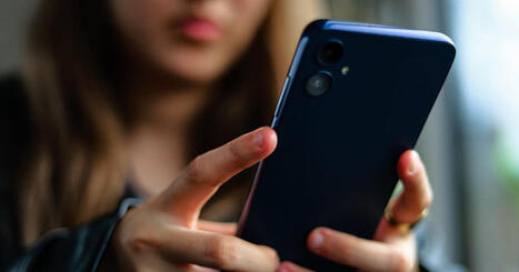 Soci&eacute;t&eacute;. R&eacute;seaux sociaux&nbsp;: les autorit&eacute;s sanitaires alertent sur les risques pour la sant&eacute; des adolescents | @ZeHub | Scoop.it