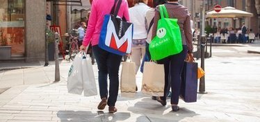 US consumer spending sees largest boost in 6 years | Public Relations & Social Marketing Insight | Scoop.it