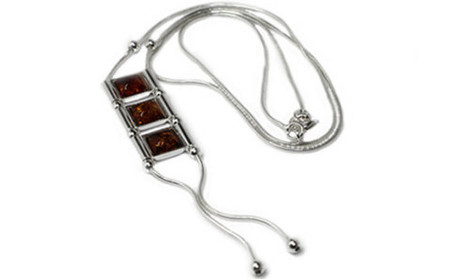 Magnifique Pendentif en ambre sur chaîne argent | Pouvoir des Pierres | Scoop.it