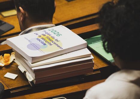 PLFSS 2026 : apr&egrave;s un examen inachev&eacute; &agrave; l'Assembl&eacute;e, le budget de la s&eacute;curit&eacute; sociale est transmis au S&eacute;nat | Administration et Finances | Scoop.it