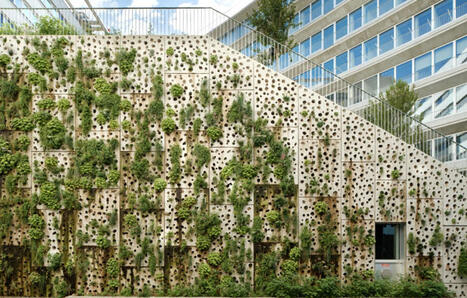 Architecture : la biodiversité fait le mur - Métropolitiques | ESPACES VEGETALISES URBAINS | Scoop.it