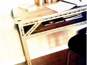 Transformer un établi métallique en bureau | Le coin des bricoleurs | Best of coin des bricoleurs | Scoop.it