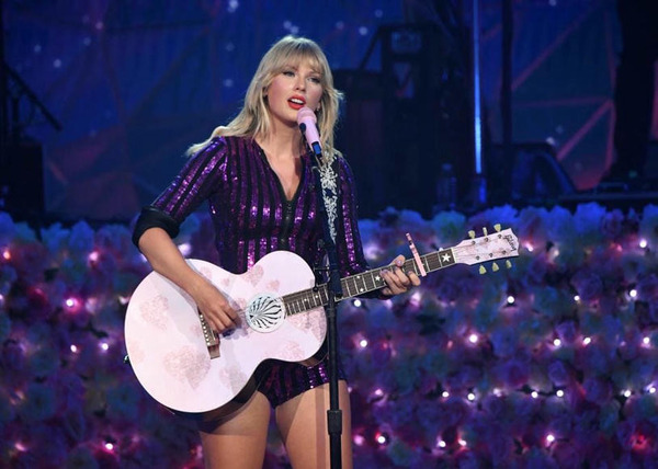 What Connects Taylor Swift And Amazon’s Strategies For Success? | Blue Ocean Strategy | Scoop.it