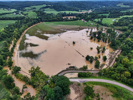 Floodwaters submerge Midwest neighborhoods still bracing for more severe storms - CBS News | Operation Deimos | Scoop.it
