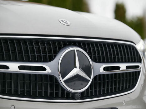 Mercedes-Benz esitteli uuden logonsa | 1Uutiset - Lukemisen tähden | Scoop.it