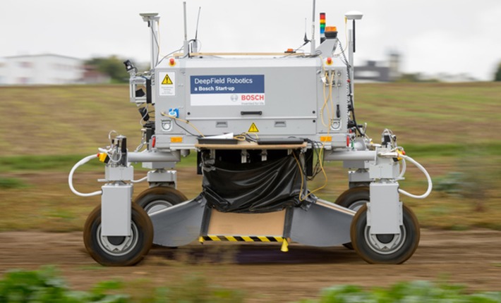 Bosch's Giant Robot Can Punch Weeds to Death | WHY IT MATTERS: Digital Transformation | Scoop.it