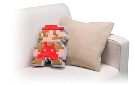 Pixelated Mario Cushion: For Japan’s Club Nintendo Only of Course | All Geeks | Scoop.it