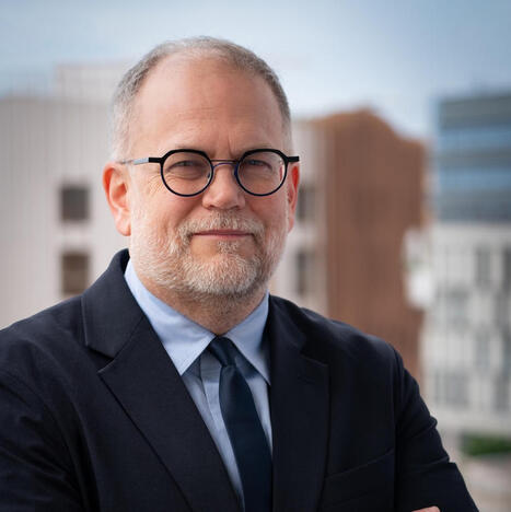 Monde : l&rsquo;&eacute;cole fran&ccedil;aise entre influence et adaptation | FLE C&Ocirc;T&Eacute; COURS | Scoop.it