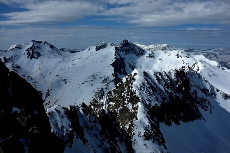 Vélo et Ski au Pic du Néouvielle (3091m) le 8 mai 2014 - Yann Fleitour | Vallées d'Aure & Louron - Pyrénées | Scoop.it