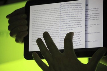 Digital Books- Google can legally scan books - protects copyrights in the digital world via @lapresse | WHY IT MATTERS: Digital Transformation | Scoop.it