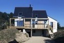 Patrice Bideau’s Bioclimatic House in France Balances Beautiful Views With Energy Efficiency | Architecture, maisons bois & bioclimatiques | Scoop.it