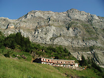 RANDONNEE : Des refuges tout près des étoiles - Rhône-Alpes Tourisme | Le tourisme pour les pros | Scoop.it